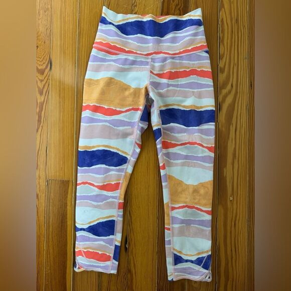 Lululemon True Self Crop Bleacher Stripe White Iris Flower Leggings - Picture 3 of 8